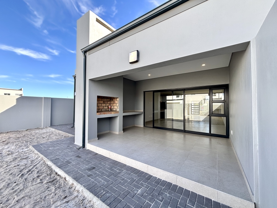 4 Bedroom Property for Sale in Sandown Western Cape
